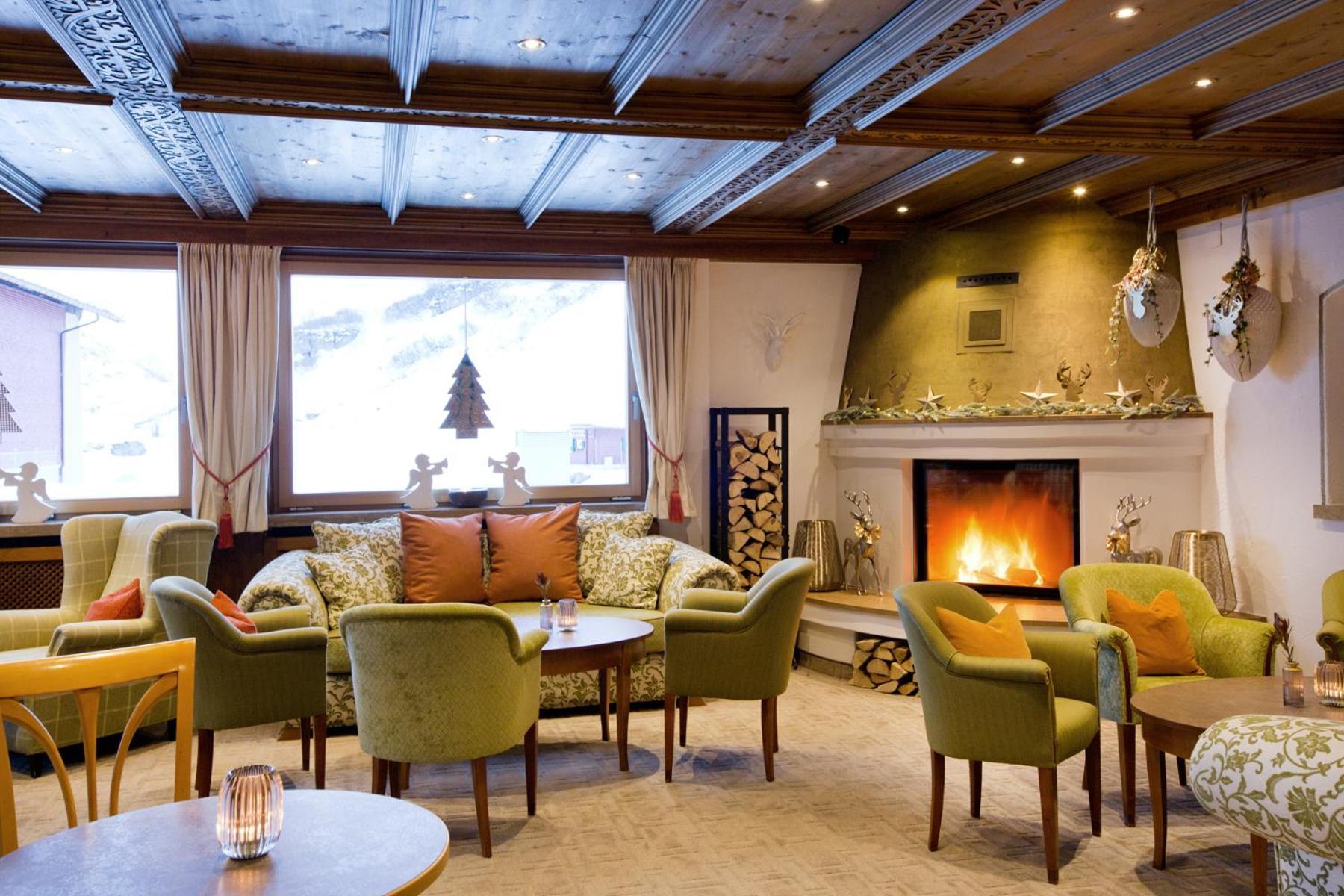 Hotel Albona Nova Zürs エクステリア 写真