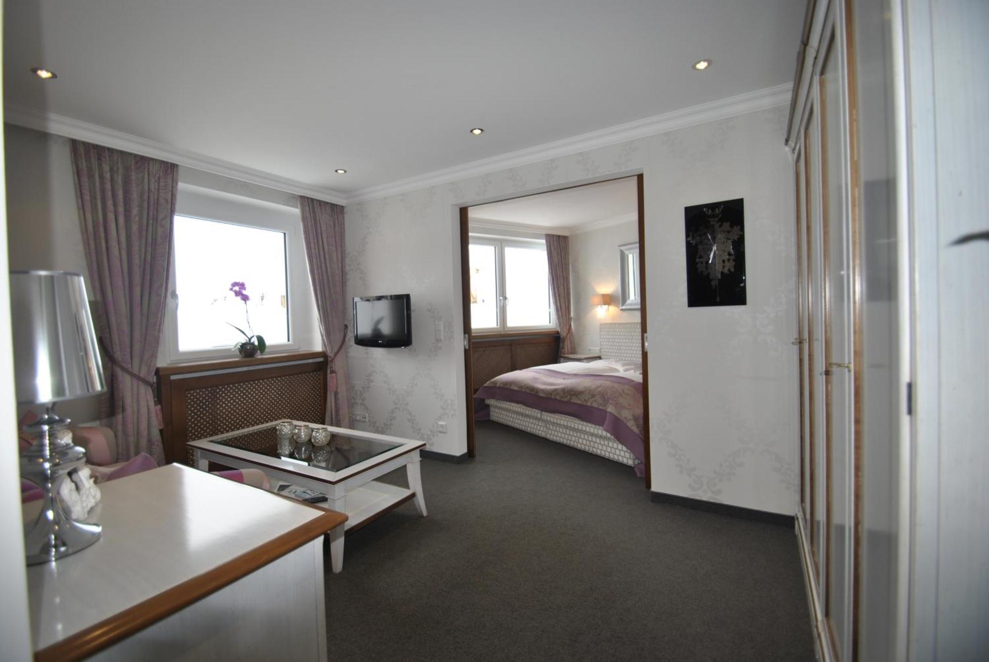 Hotel Albona Nova Zürs エクステリア 写真