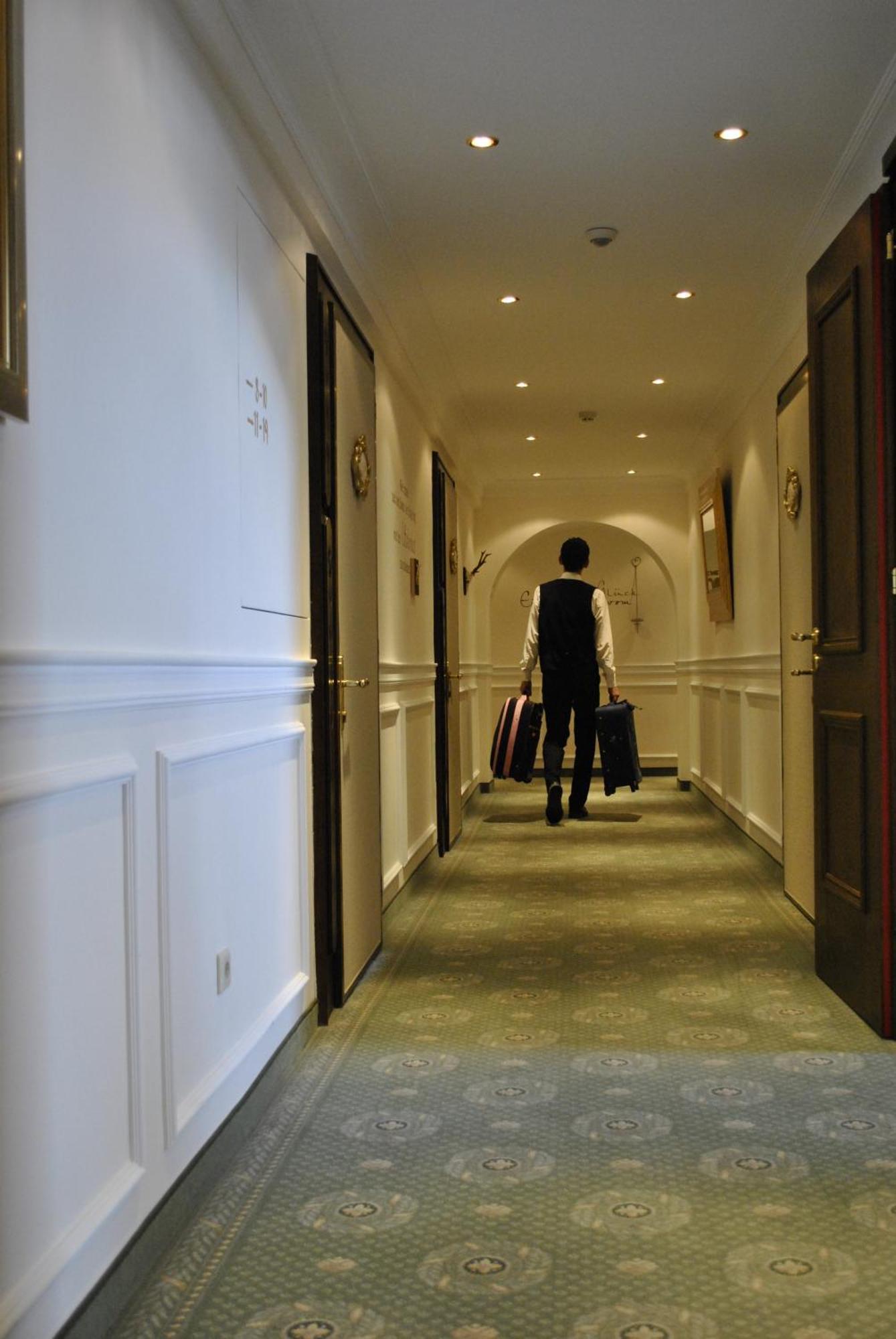 Hotel Albona Nova Zürs エクステリア 写真