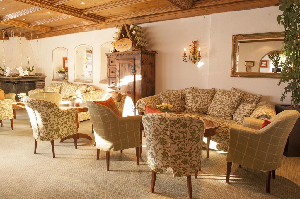 Hotel Albona Nova Zürs エクステリア 写真