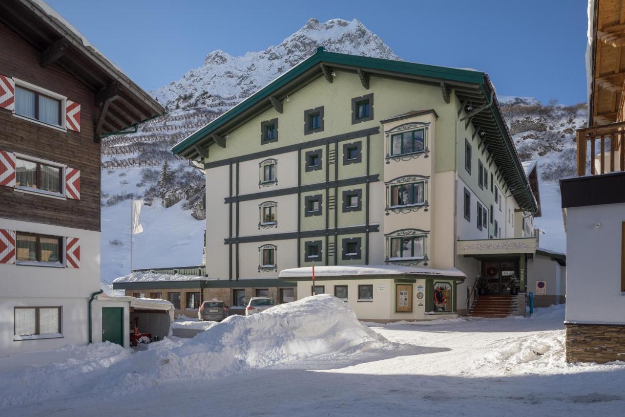 Hotel Albona Nova Zürs エクステリア 写真
