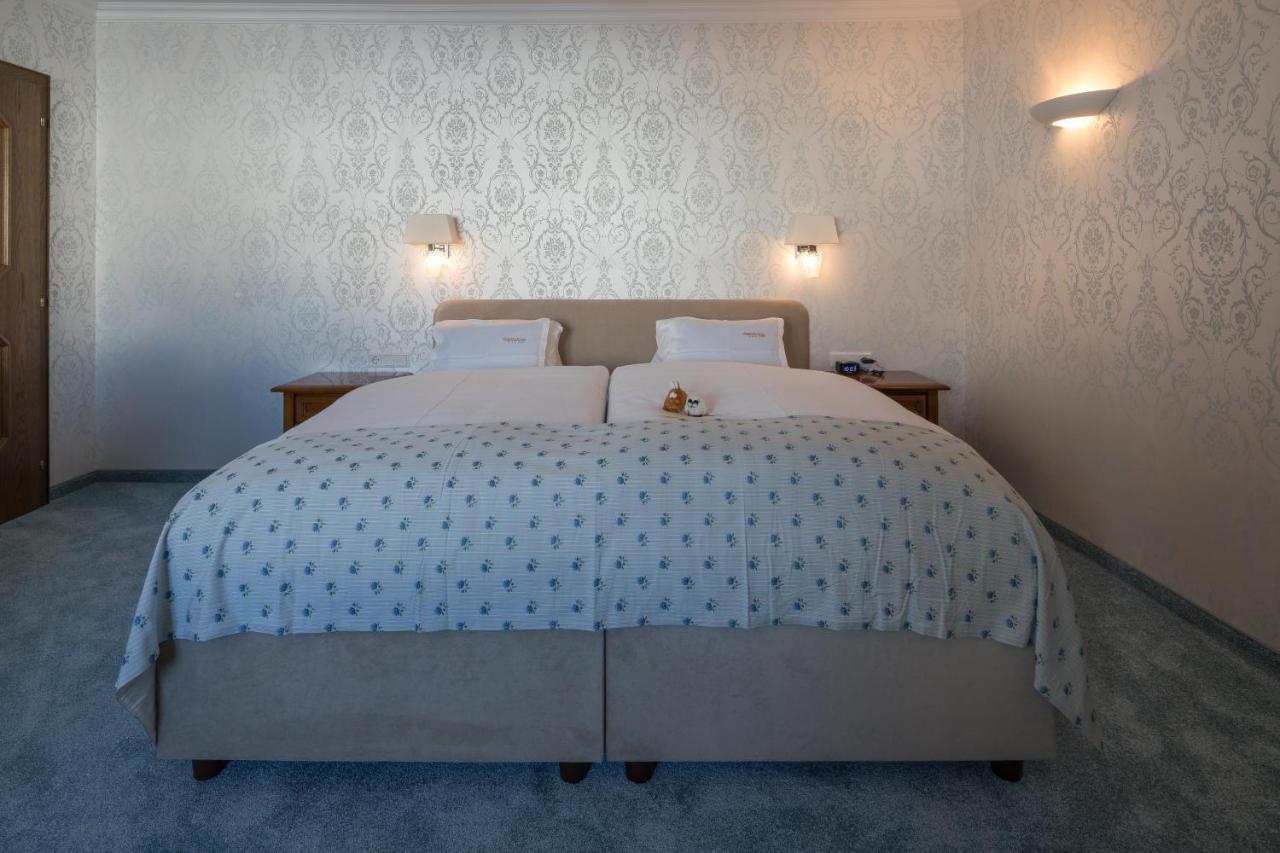 Hotel Albona Nova Zürs エクステリア 写真